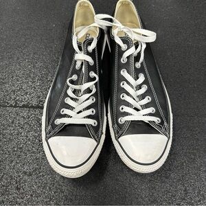 Converse Classic Black Leather  Sneakers